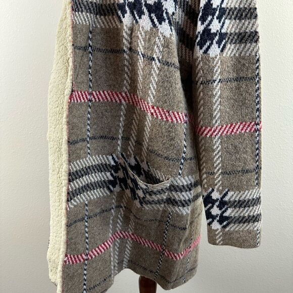 EUC Cyrus Women’s Coat - Picture 3 of 10